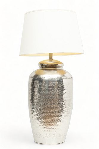 Hammered Metal Floral Modern Table Lamp